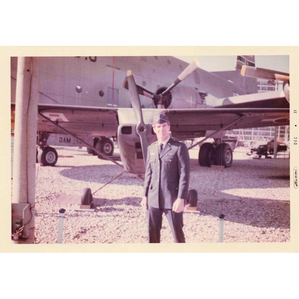7 Vintage 1977 South Korea Photos USAF Aircraft Military Museum Ships Coast - Picture 1 of 7
